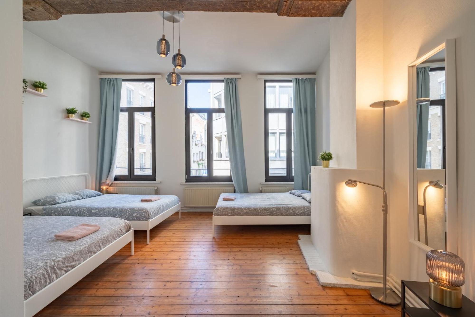 Authentic Apartments In The Center Of Amberes Exterior foto
